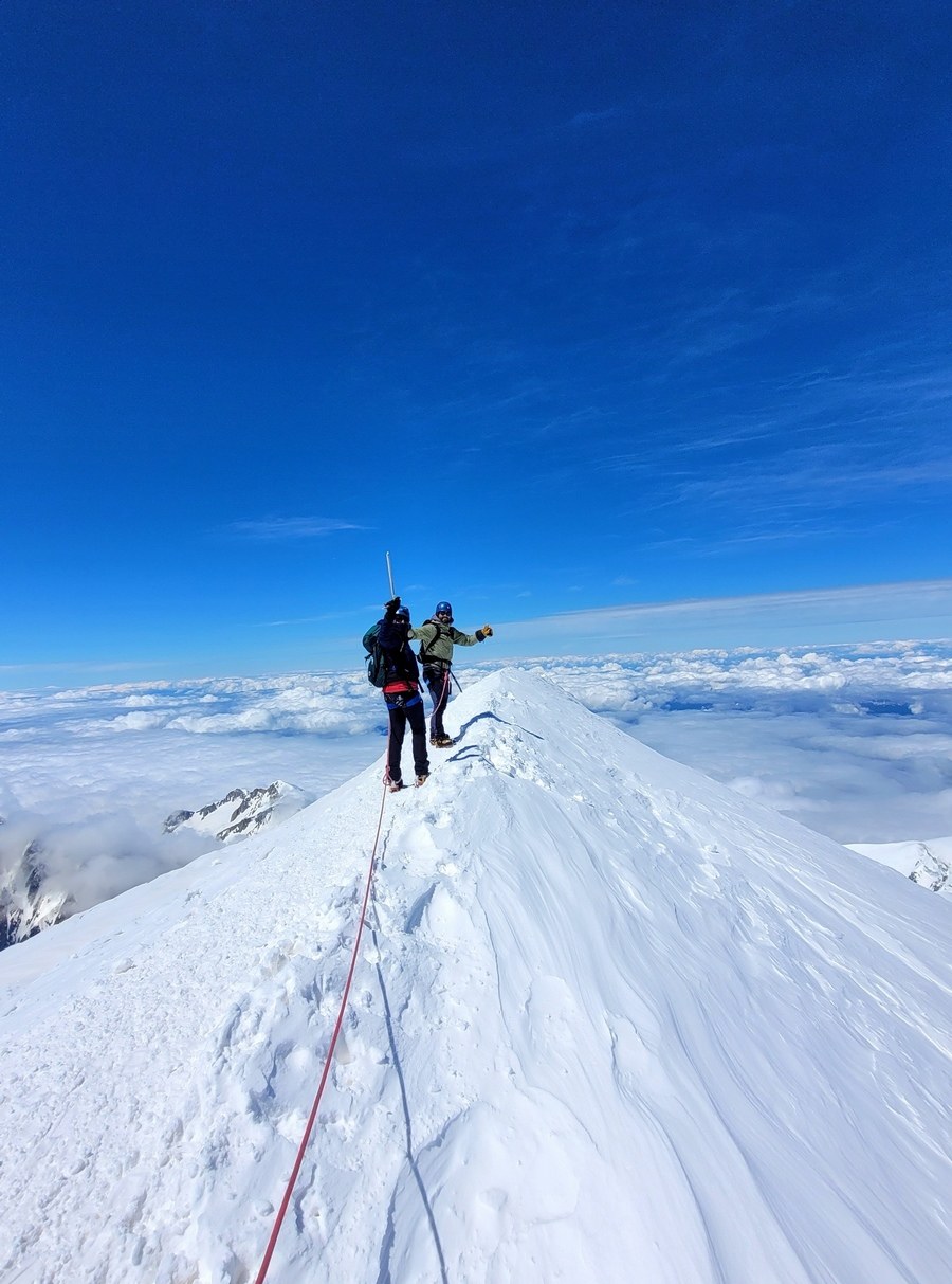 Alpinisme en haute montagne (photo 4)